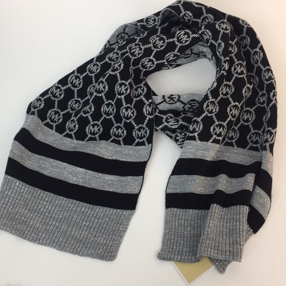 Michael Kors  Scarf & Beanie Hat Set - Picture 3 of 8